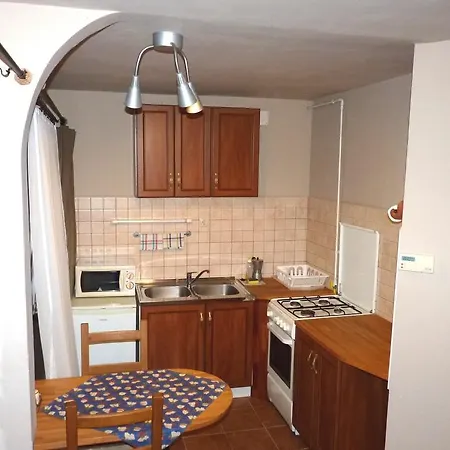 Dorka Vendeghaz Apartment Kehidakustany Room photo